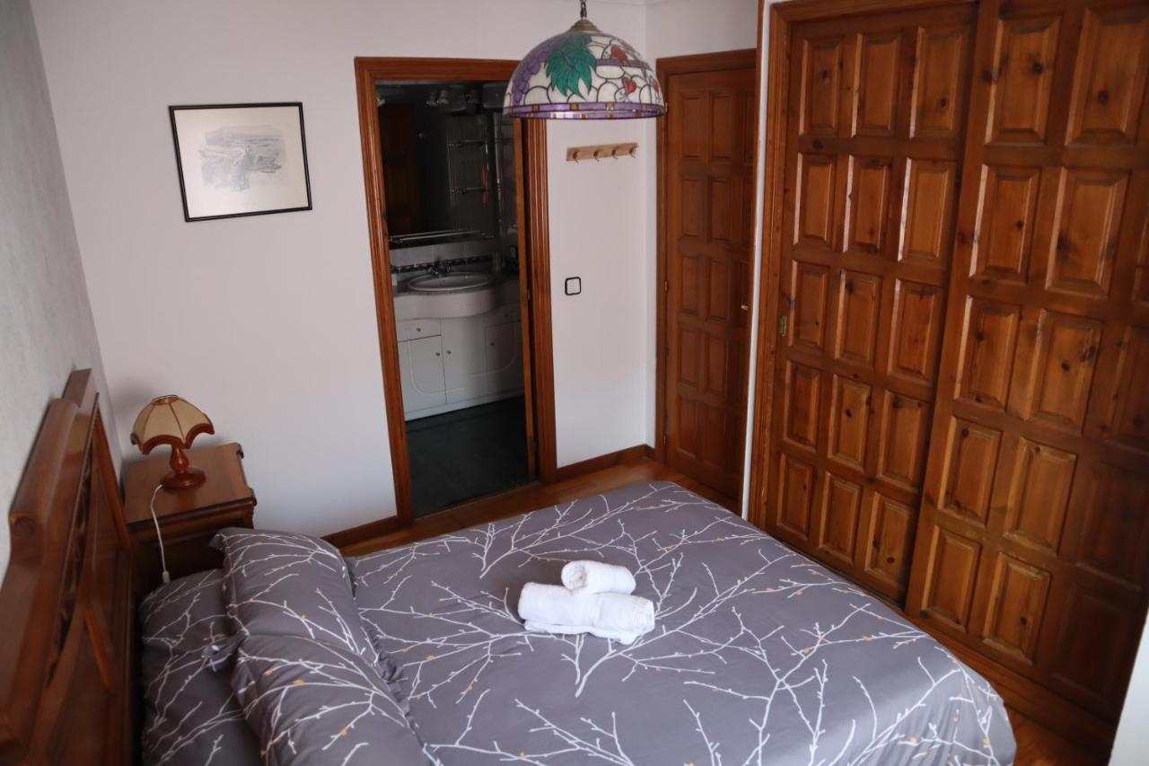Casa Rural Cares Санта-Мария-де-Вальдеон Экстерьер фото